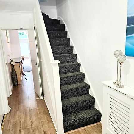 Cosy Room Stay 5 萨顿 外观 照片
