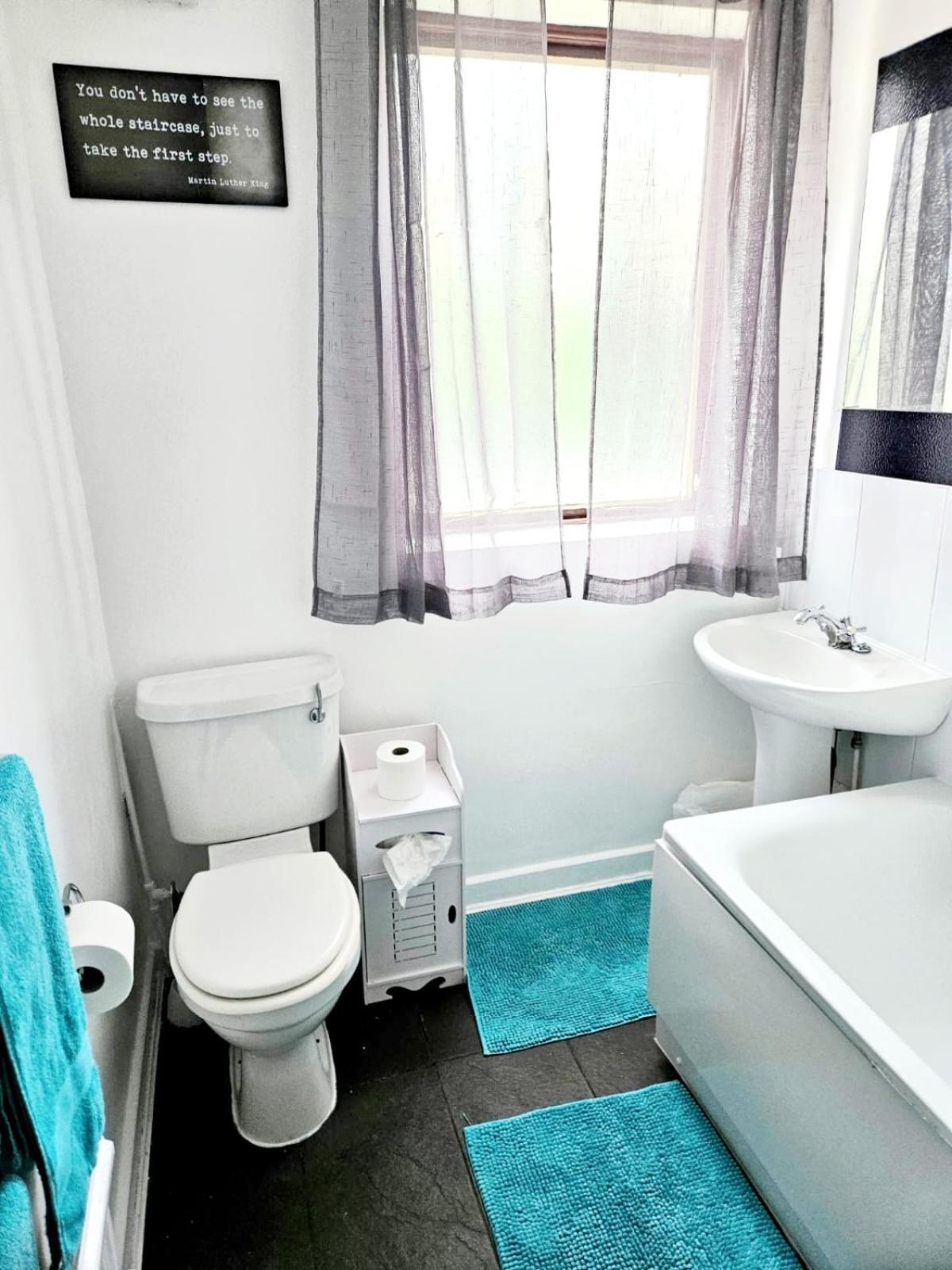 Cosy Room Stay 5 萨顿 外观 照片